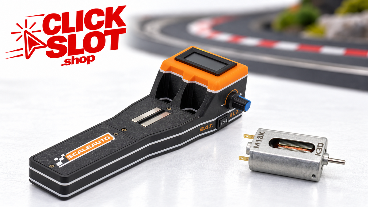 Rodador Scaleauto SC-5068 y motor K3D M18K sobre mesa con pista desenfocada y logo Clickslot.shop