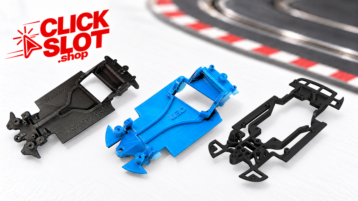 Chasis 3D JT Racing negro, U3D azul y Scaleauto 3DP para bancada RT3 con el logo Clickslot.shop