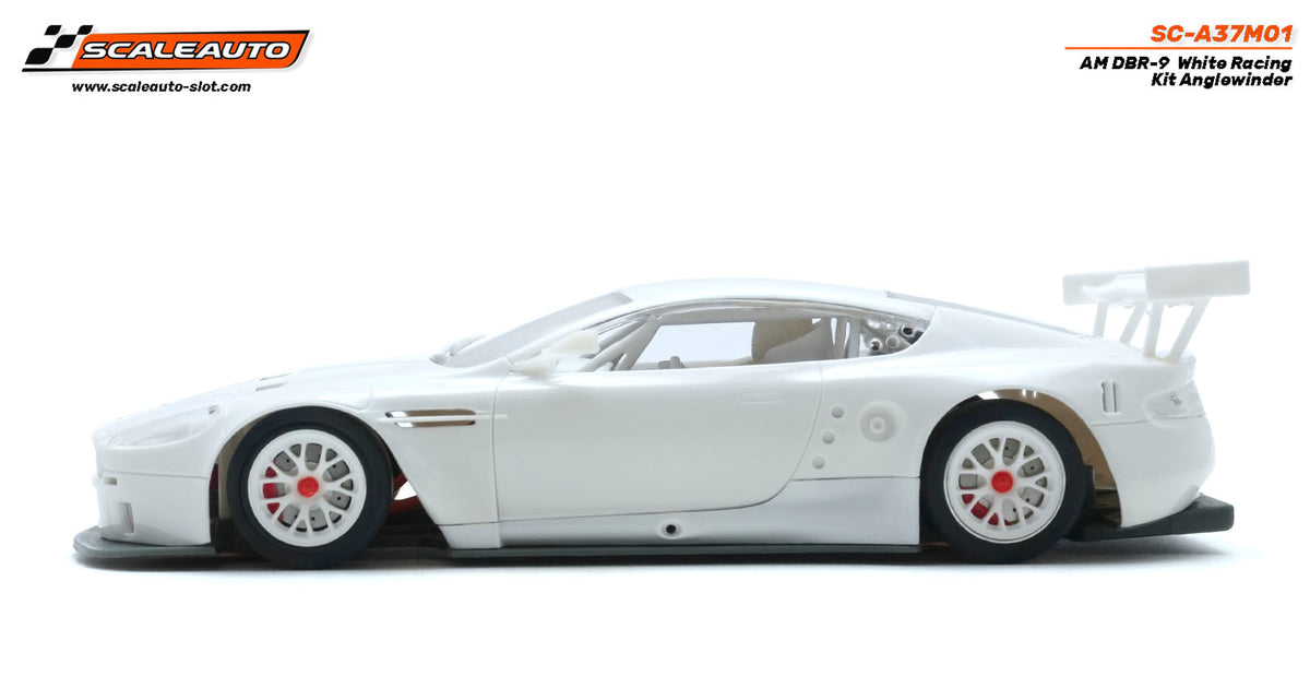 Aston Martin AM DBR-9 White Racing Kit Anglewinder · Scaleauto SC-A37M01 · Fotografía 2